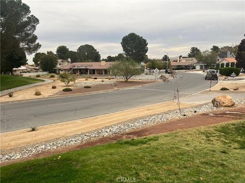 14988 Blue Grass Dr, Helendale, CA, 92342-7727 | Card Image