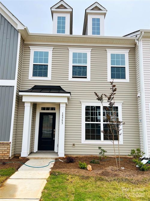 15753 Country House St, Charlotte, NC, 28273-7496 | Card Image