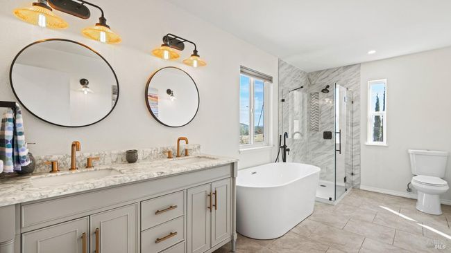 715 Pearl Ct, House other with 3 bedrooms, 3 bathrooms and 6 parking in Glenhaven CA | Image 25