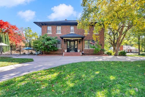 1602 Hillcrest Rd, Newton, KS, 67114-1343 | Card Image