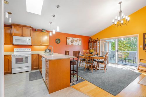 28-5980 Jaynes Rd, Duncan, BC, V9L4X6 | Card Image