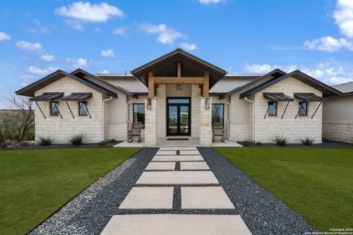 384 Blue Diamond, Boerne, TX, 78006-8077 | Card Image