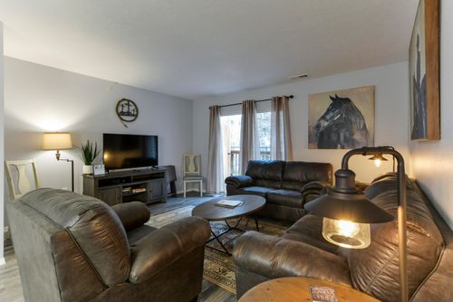 apt-3-2914 Vineyards Pkwy, Branson, MO, 65616-4140 | Card Image