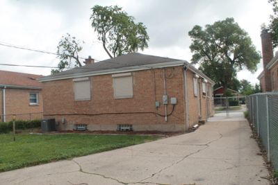 12722 S Laflin Street, House other with 3 bedrooms, 2 bathrooms and 2 parking in Calumet Park IL | Image 2