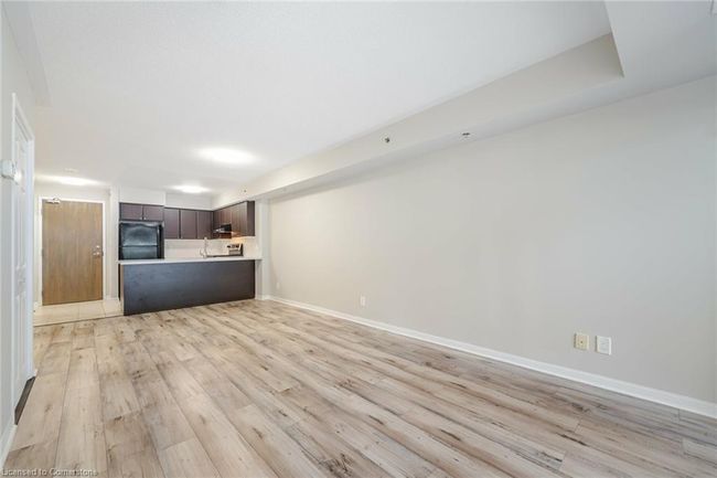 105 - 3070 Rotary Way, House attached with 1 bedrooms, 1 bathrooms and 1 parking in Burlington ON | Image 9