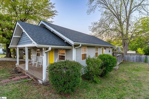 920 Anderson Rd, Greenville, SC, 29601-4104 | Card Image