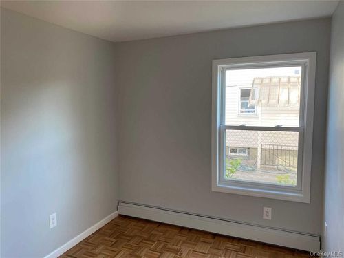 158 Rhodes Ave, Hempstead, NY, 11550-2926 | Card Image