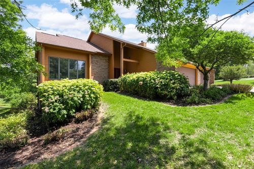 4644 Rapid Creek Trl Ne, Iowa City, IA, 52240-7771 | Card Image