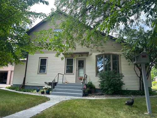 1900 Pine St, Sturgis, SD, 57785-2328 | Card Image