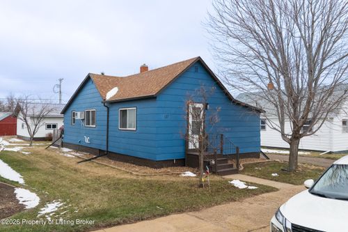 127 B St N, Richardton, ND, 58652-7000 | Card Image