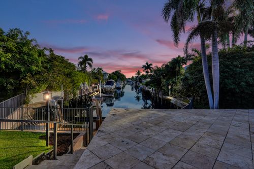 7050 Ne 7th Ave, Boca Raton, FL, 33487-2410 | Card Image