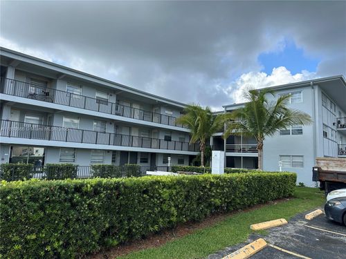 apt-313-1100 Ne 1st Ct, Hallandale Beach, FL, 33009-4460 | Card Image