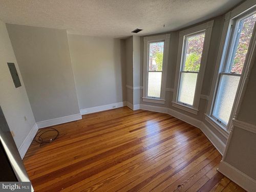 29 W Leicester St, WINCHESTER, VA, 22601-4633 | Card Image