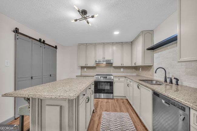 1813 W Currahee St, House other with 3 bedrooms, 2 bathrooms and null parking in Toccoa GA | Image 20