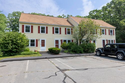 44-44 Powder Mill Dr, Kennebunk, ME, 04043-6600 | Card Image