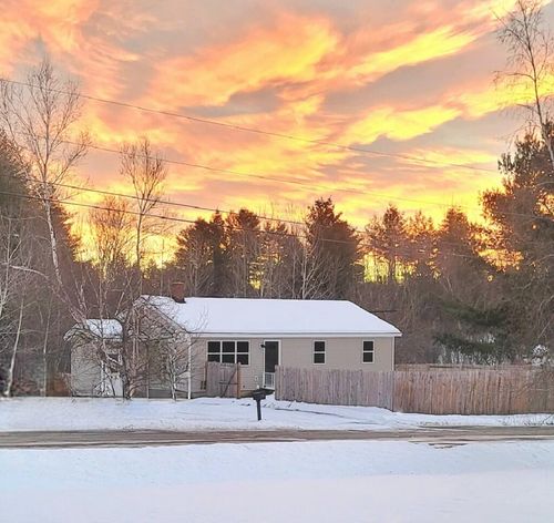 127 Meadow Lane, Farmington, ME, 04938 | Card Image