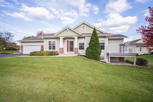 S70W15770 Sandalwood Drive, Muskego, WI, 53150 | Card Image