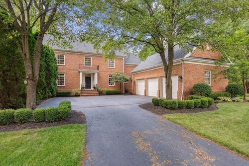 7288 Berkley Sq N, New Albany, OH, 43054-8994 | Card Image