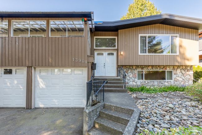 13901 Malabar Avenue, House other with 5 bedrooms, 3 bathrooms and 6 parking in White Rock BC | Image 3