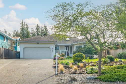 1968 129 St, Surrey, BC, V4A8K7 | Card Image