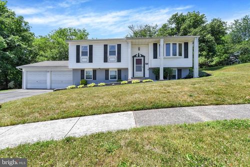 1120 Cardiff St, Harrisburg, PA, 17109-1215 | Card Image