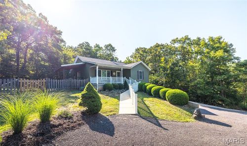 251 Farris Rd, Bourbon, MO, 65441-7213 | Card Image