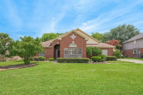 5165 Greenwater Dr, Willis, TX, 77318-9195 | Card Image
