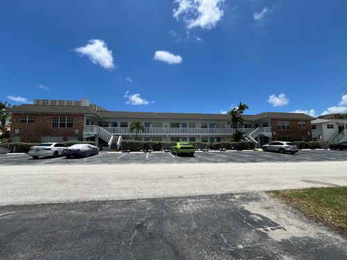 apt-4-3220 Ne 10th St, Pompano Beach, FL, 33062-3953 | Card Image