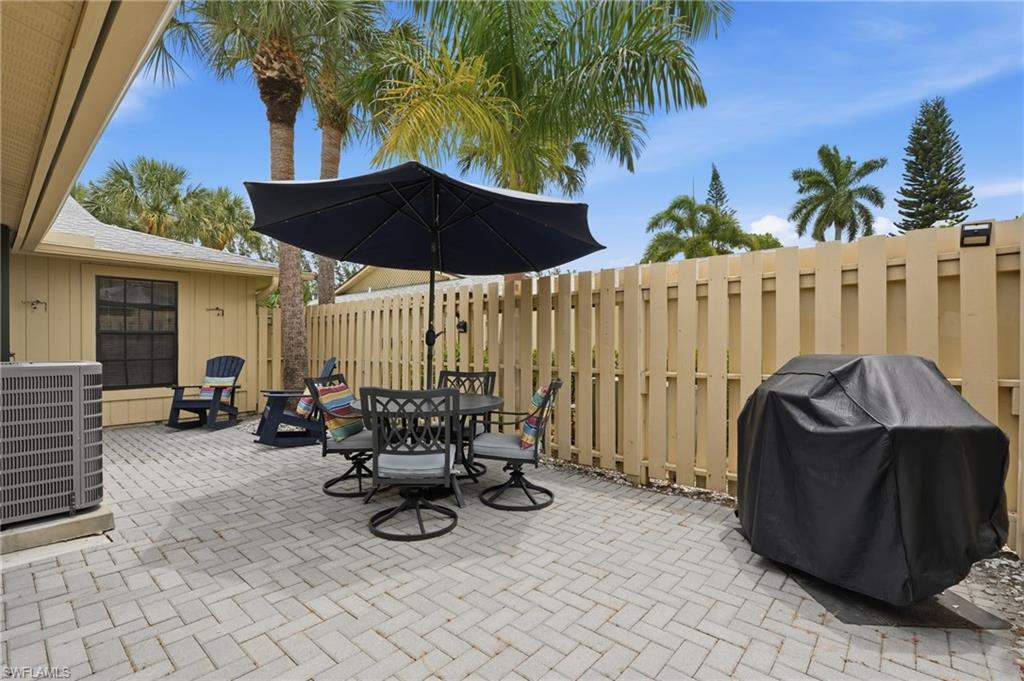 Residential in NAPLES 4