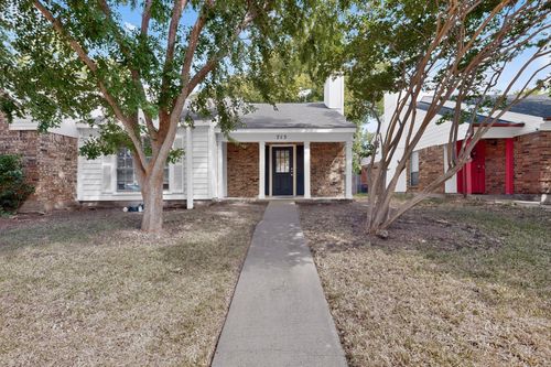 713 Denmark Dr, Mesquite, TX, 75149-3267 | Card Image