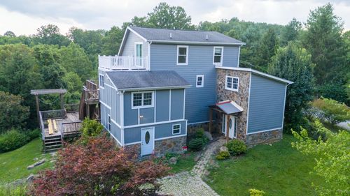 440 Aurora Ln, Christiansburg, VA, 24073-7910 | Card Image