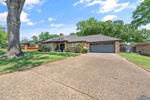 6214 Huntington Dr, Tyler, TX, 75703-4100 | Card Image