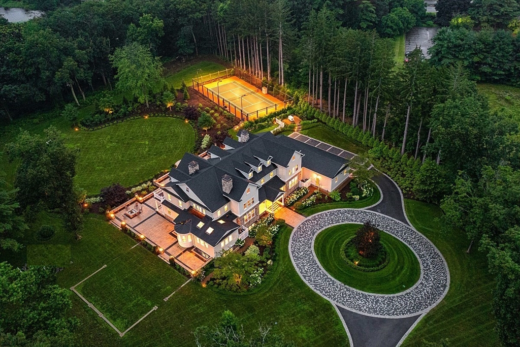 Oak Rd, Concord, MA 01742