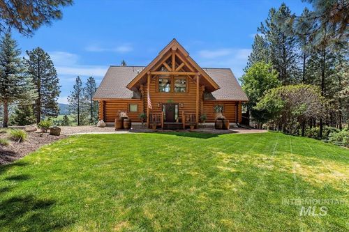 38 Blue Shadow Dr, Garden Valley, ID, 83622-8138 | Card Image