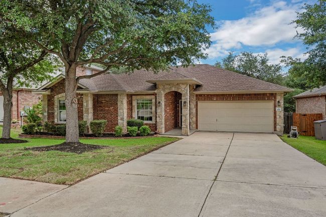 Enjoy Forest Oaks’ top-tier amenities including two pools (one with a waterslide, the other a junior Olympic lap pool), a clubhouse, 2.5-mile hike and bike trail, basketball court, playgrounds, and year-round community events. All this in an unbeatable Cedar Park location—walk to the elementary, middle, and high schools, and enjoy close proximity to shopping, dining, and major employers. Don’t miss your chance to own this exceptional home—schedule your private showing today! | Image 32