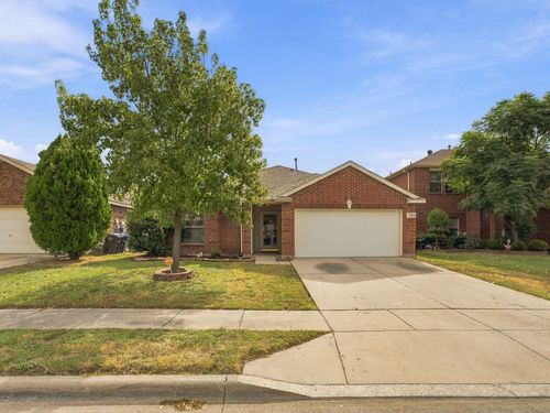 5820 Show Master Ln, Fort Worth, TX, 76179-2376 | Card Image