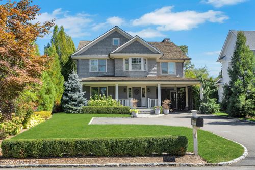 30 Park Ave, Old Greenwich, CT, 06870-1705 | Card Image