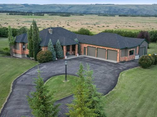 220 Country Lane Dr, Calgary, AB, T3Z1J4 | Card Image