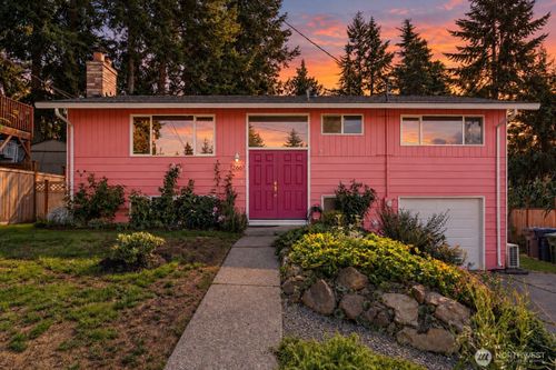 12661 Se 160th St, Renton, WA, 98058-4718 | Card Image