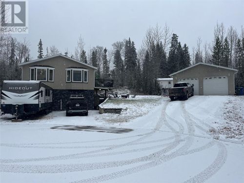 224 Wapiti Cres, Tumbler Ridge, BC, V0C2W0 | Card Image