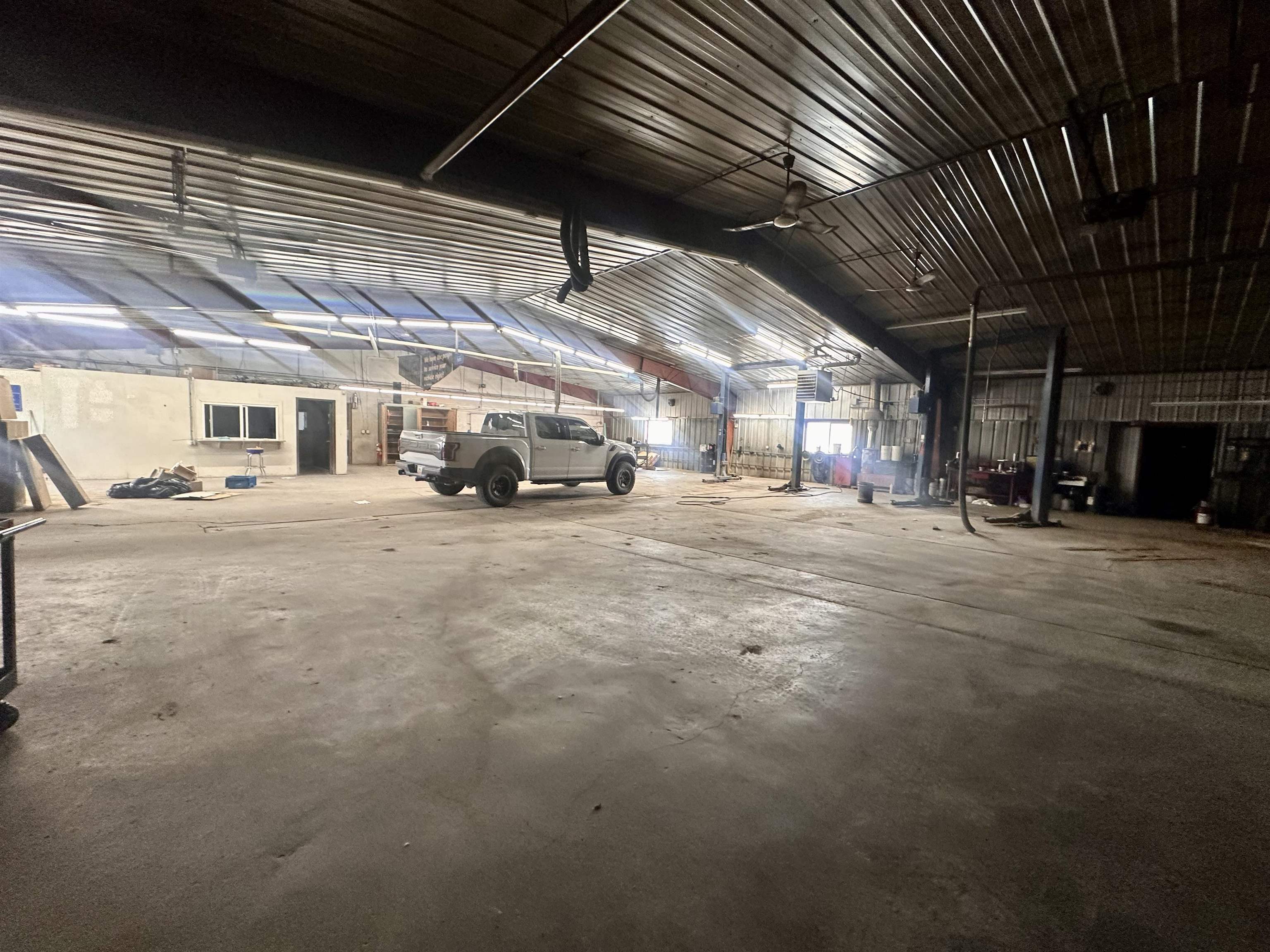 Commercial Sale in Diamondville