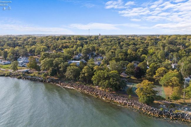 202 Plum Ave, House other with 5 bedrooms, 3 bathrooms and null parking in Lakeside OH | Image 37