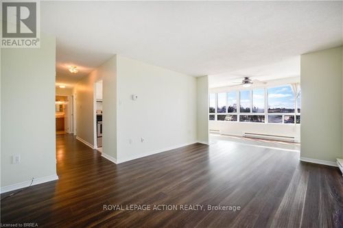 501-65 Highland Cres, Kitchener, ON, N2M5M8 | Card Image