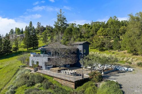 23121 Vineyard Road, Geyserville, CA, 95441 | Card Image