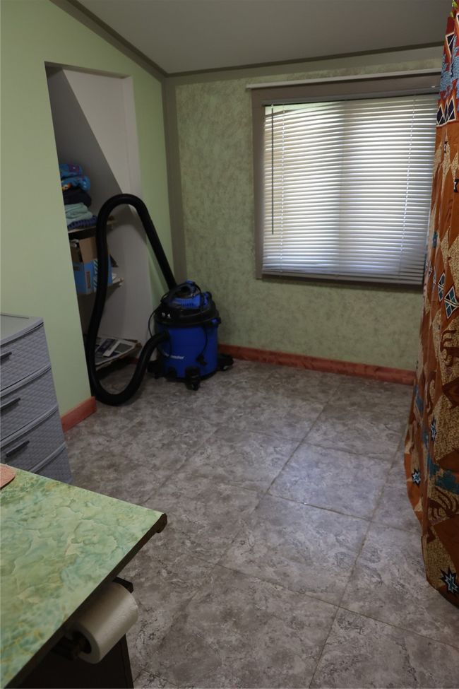Bathroom 2 | Image 15