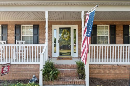 218 Transou Dr, Lexington, NC, 27295-9627 | Card Image
