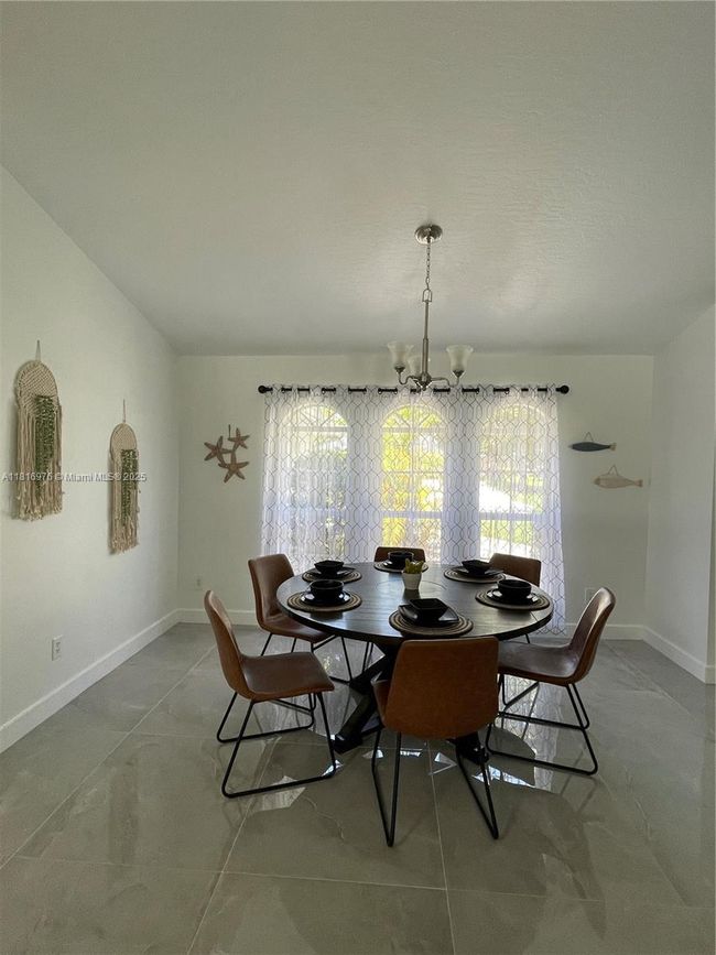 107 Paddock St, House other with 3 bedrooms, 2 bathrooms and null parking in Sebastian FL | Image 19