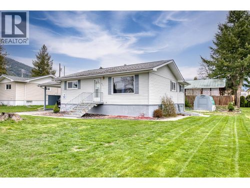 610 20 Ave S, Creston, BC, V0B1G5 | Card Image