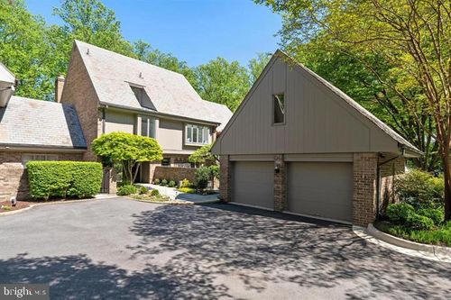 704 Belgrove Rd, MCLEAN, VA, 22101-1836 | Card Image