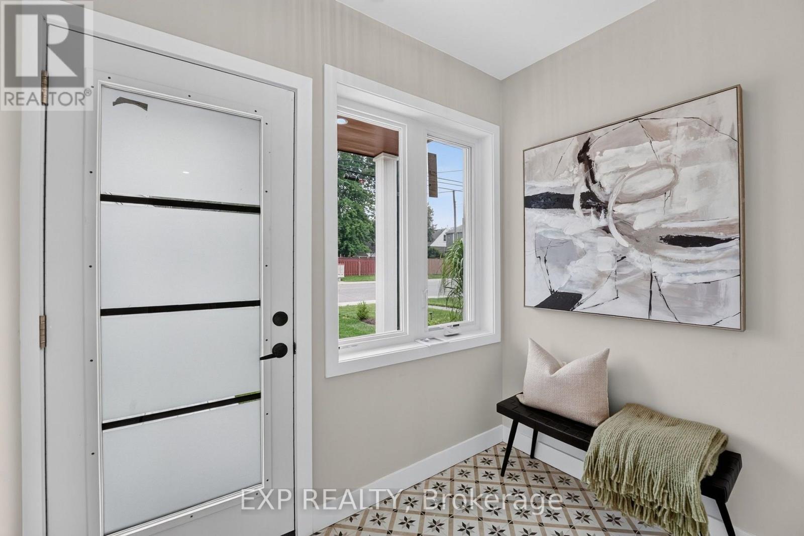 Residential in Hamilton (Inch Park) 5